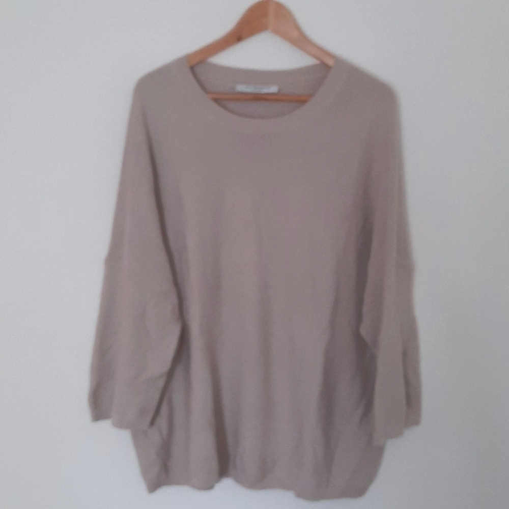 Contemporaine fine knit boxy top